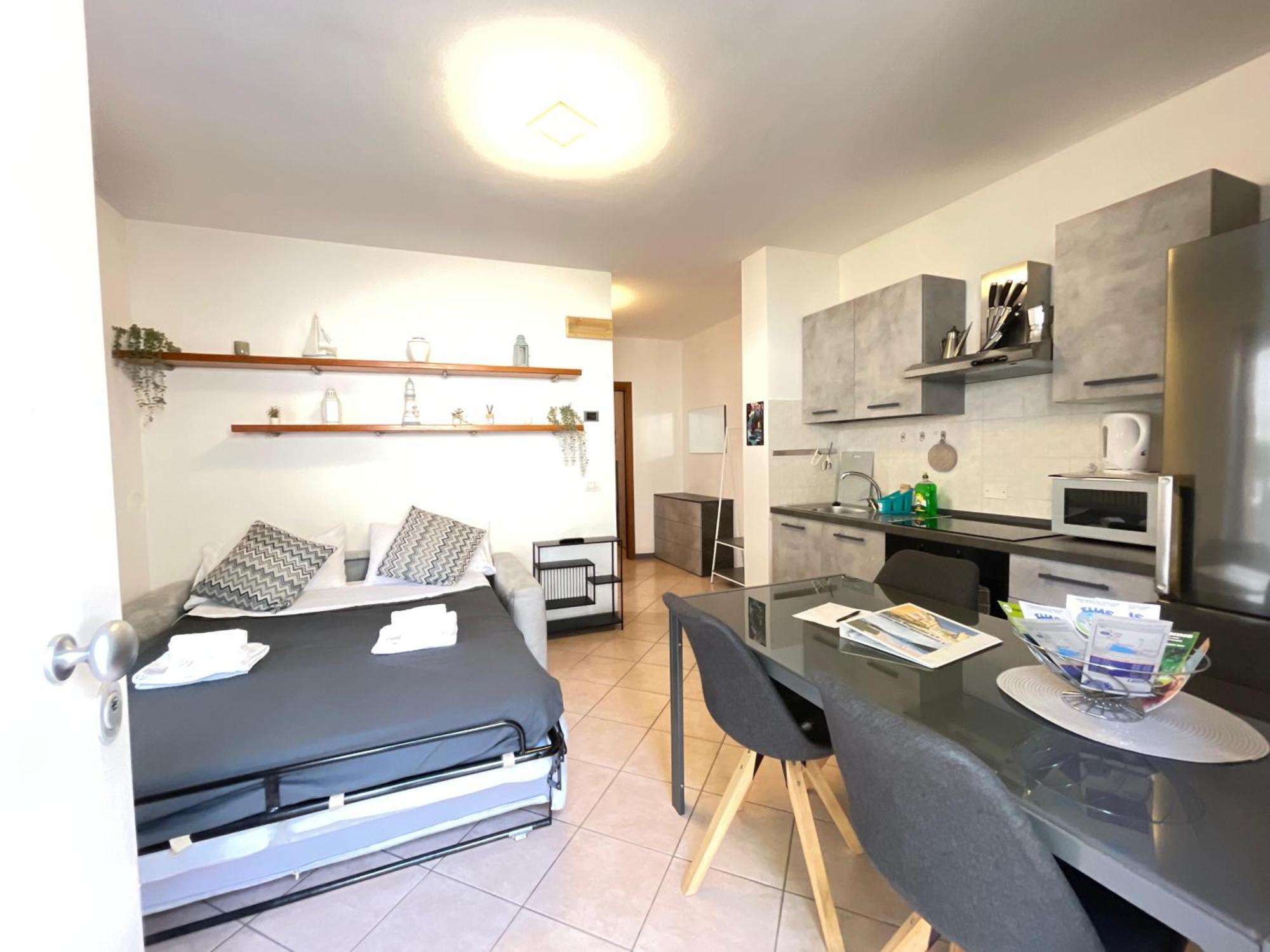 Casa Segantini - Relax Patio Apartment 1 Arco Ngoại thất bức ảnh