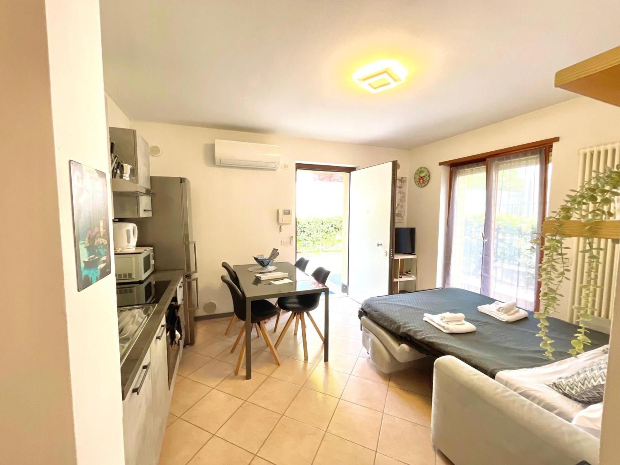 Casa Segantini - Relax Patio Apartment 1 Arco Ngoại thất bức ảnh